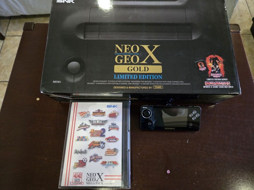 Neogeo Neo Geo X Gold Bundle
