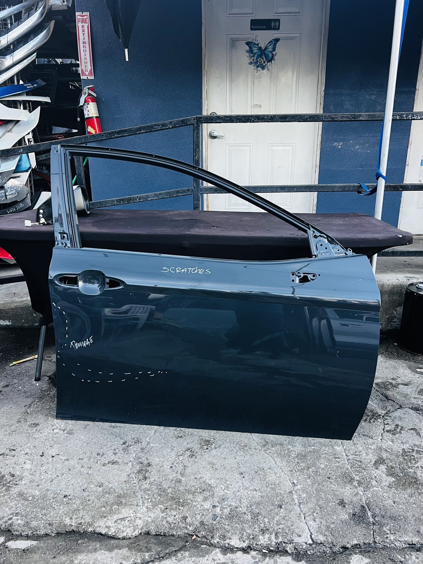 Honda Civic 2018-2024 Right Passenger Side Front Door Oem