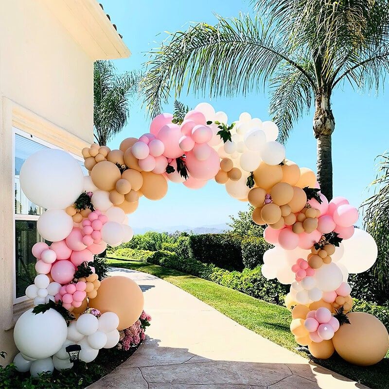 Outdoor Balloon Arch