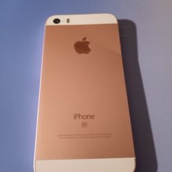 Apple iPhone SE Rose Gold -- Needs New Screen