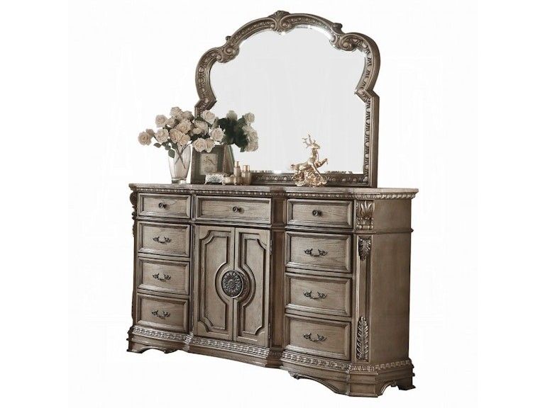 Beautiful Dresser New ( Not Included Mirror)