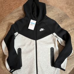 Nike Sportswear Tech Fleece Big Kids Full-Zip Hoodie Grey/Black | Size M | FD3285-064 (NWT)