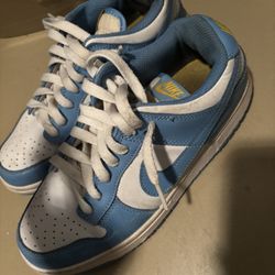 Men Nike Dunks (size 7)