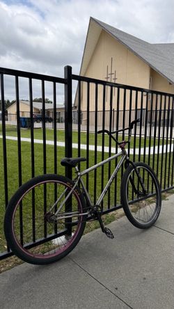 BMX Cruiser Bike with Purple Rims