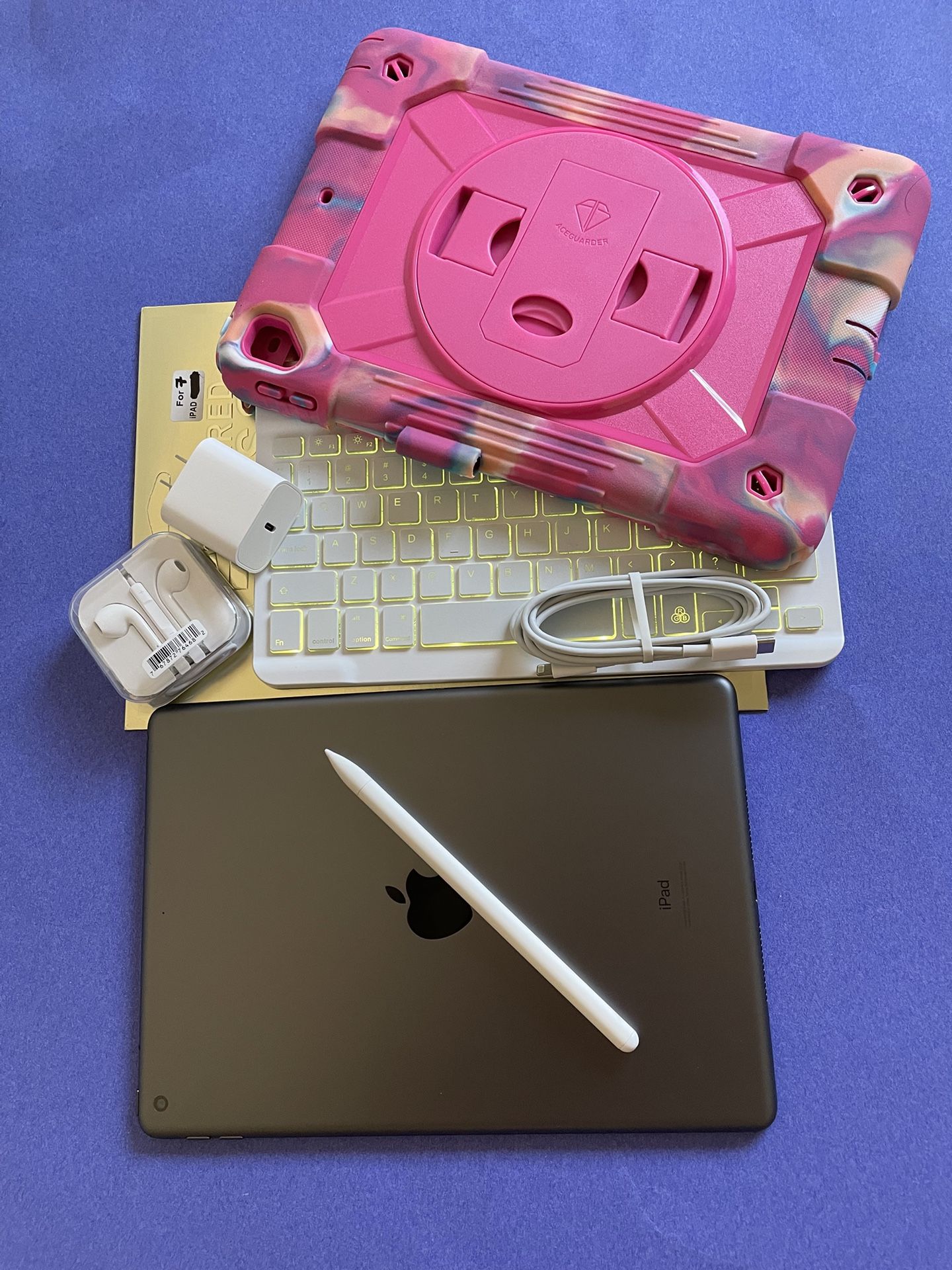 Apple IPad 7th Generation (10.2” Retina /Latest IOS 18/ 2019 model) 32GB with stylus pen, keyboard, case & Accessories (128GB $259)