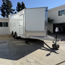 Aluminum lightweight car trailer enclosed