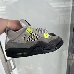 Jordan 4 Neons (Size 10)