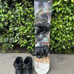 Pirate five-forty Snowboard 125 and Boots Size 5