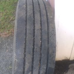 19.5 tires for ford f450 and f(contact info removed) to 2007 set of 4