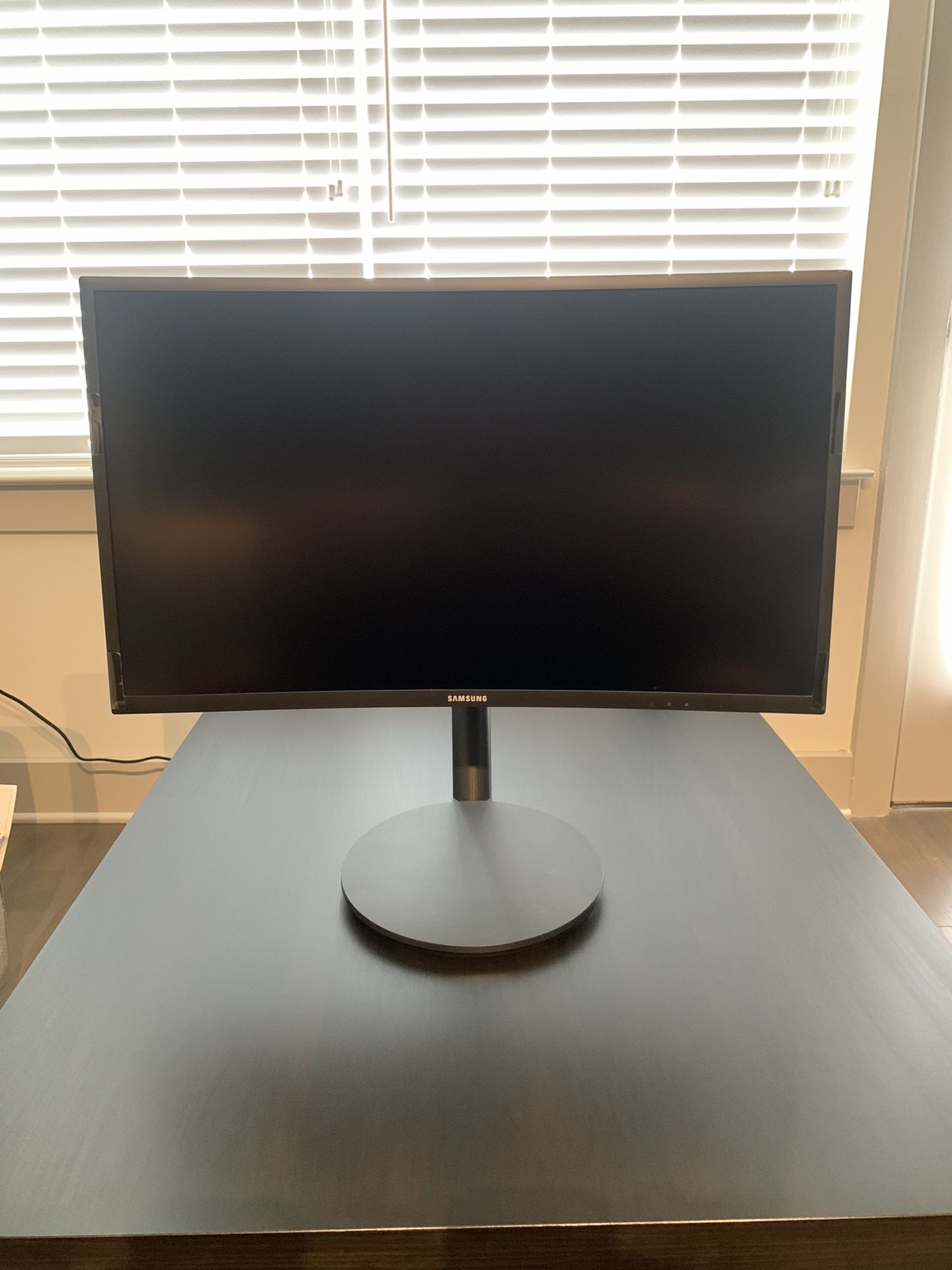 Samsung 27" CFG70 Curved Gaming Monitor HD LC27FG70FQNXZA 