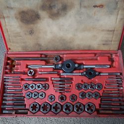 Dayton 88 Pcs. tap & die set and Craftsman oil less 3/8" stapler 