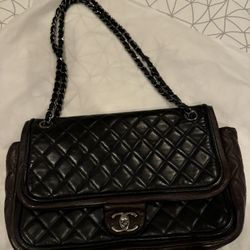 VINTAGE CHANEL Jumbo Classic Double Flap 