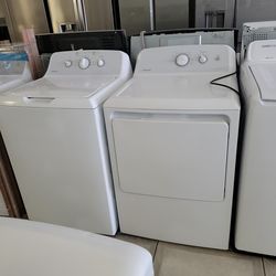 Hotpoint Washer & electric dryer set