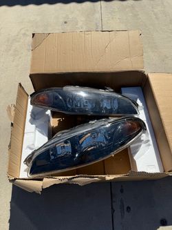 1996 Mitsubishi Eclipse headlights