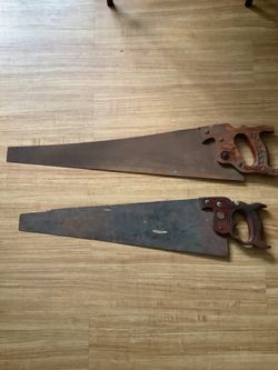 2 Vintage Disston Handsaws