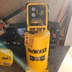 Dewalt Air Compressor 26 Gal