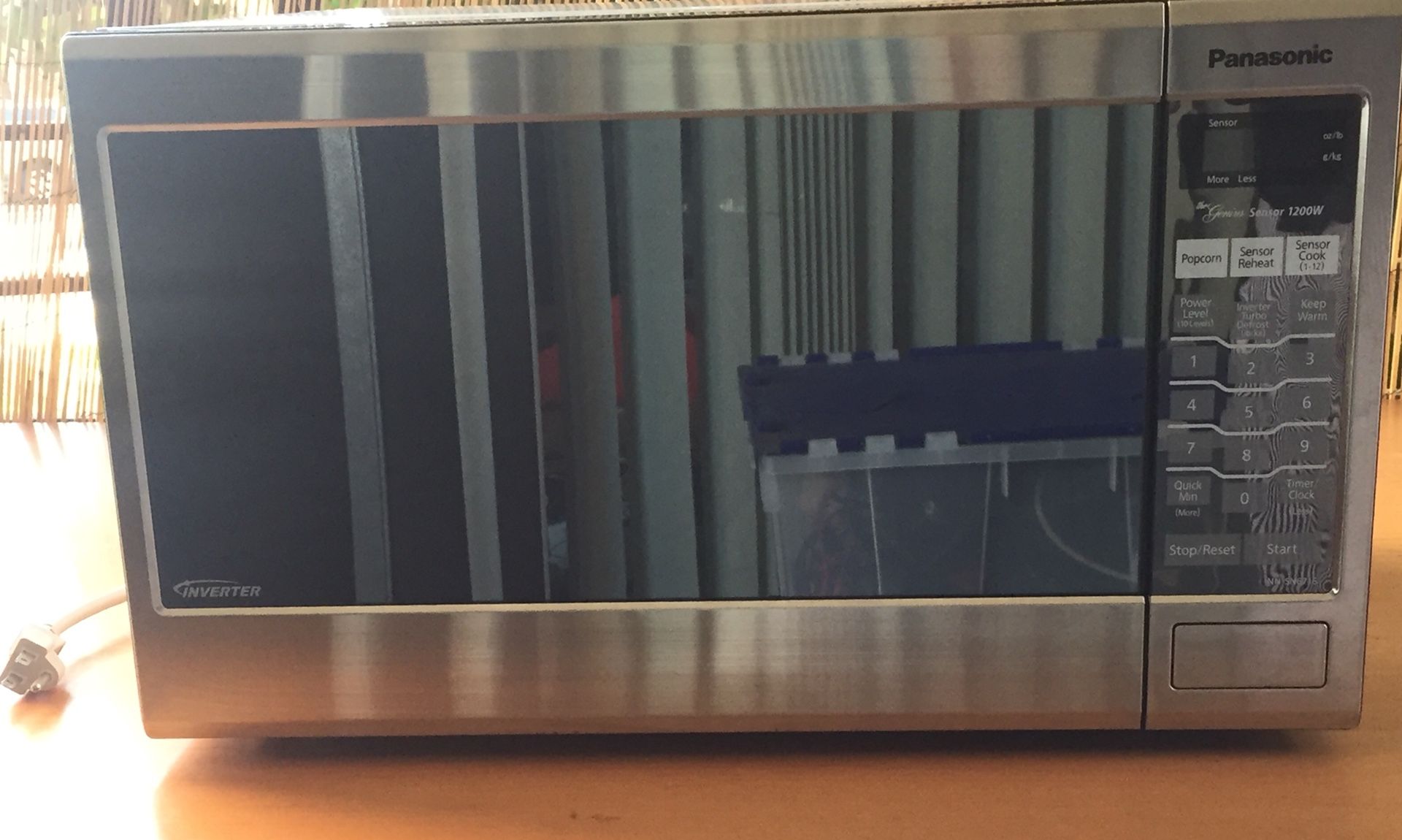 Panasonic NN-SN661S The Genius Sensor 1200W Microwave