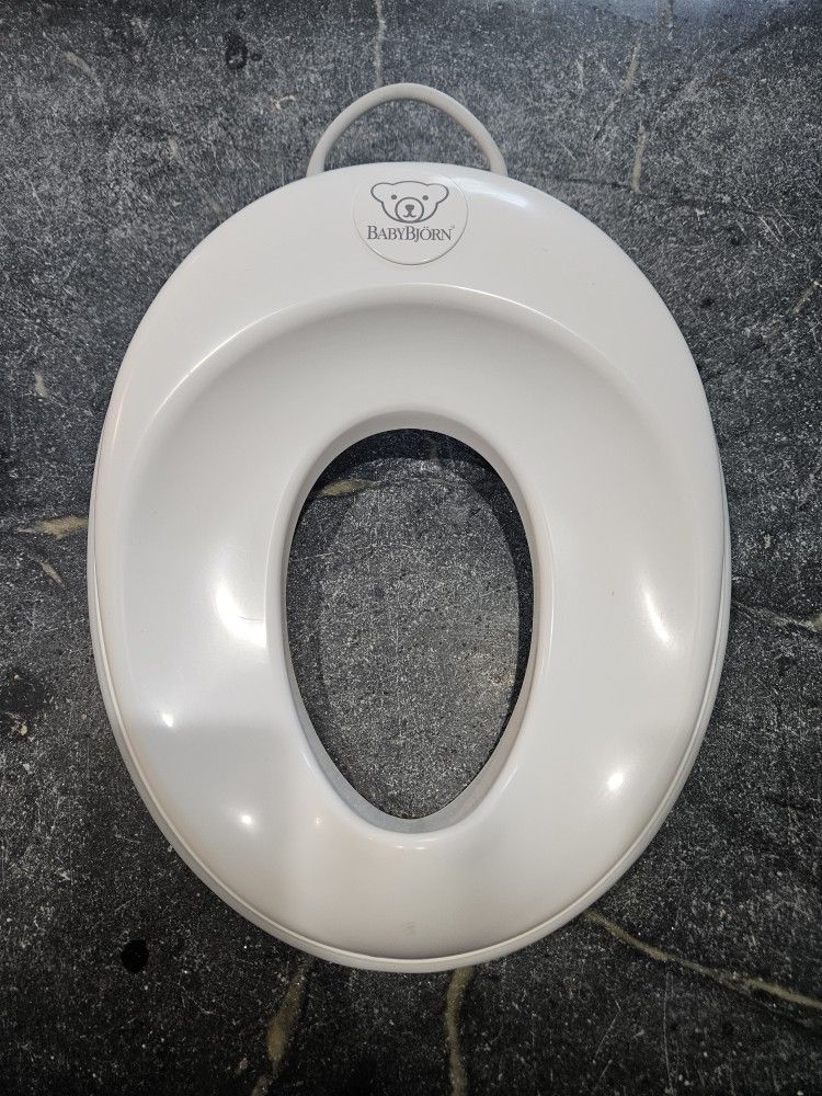 Baby Bjorn Adjustable Toddler Toliet Seat