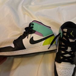 Colorful Jordan 1 Mid 