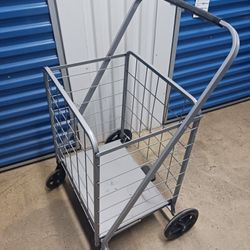 Like New Heavy Duty Shopping Cart ,Wheels Moving Front Steering