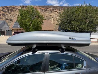 Thule cargo box