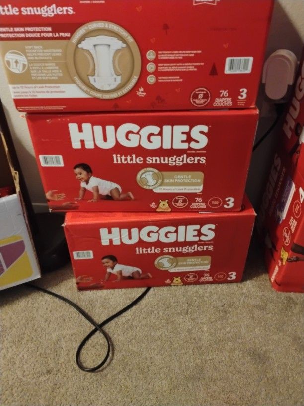 Huggies Little Snuggles 76ct Box Number 3s