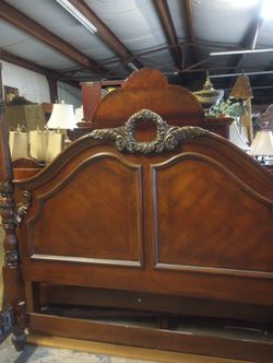 Nice Solid Wood King Bedroom Set