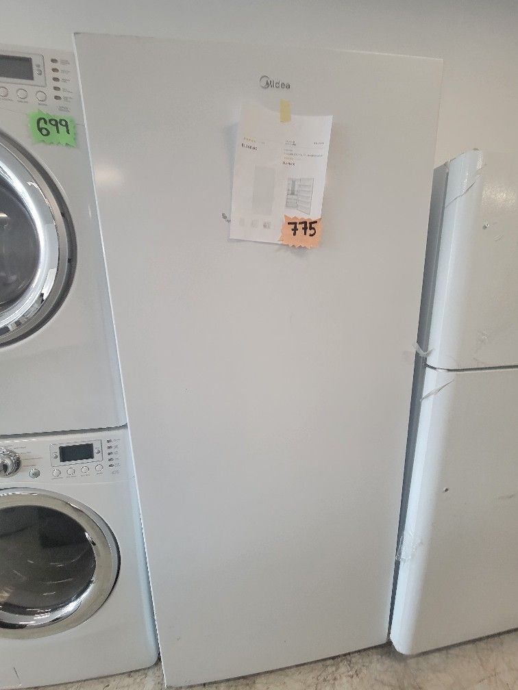Midea Upright Freezer New Scratch And Dents With 6month's Warranty for