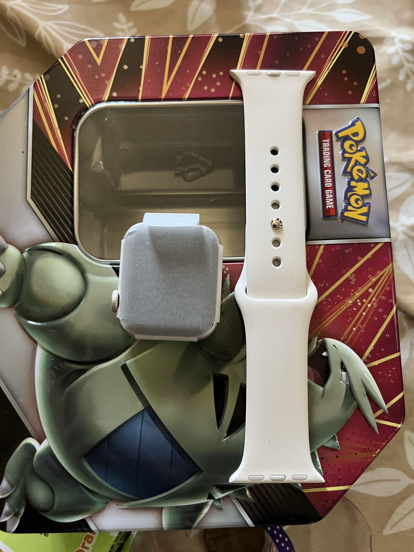 Apple Watch SE Aluminum Case