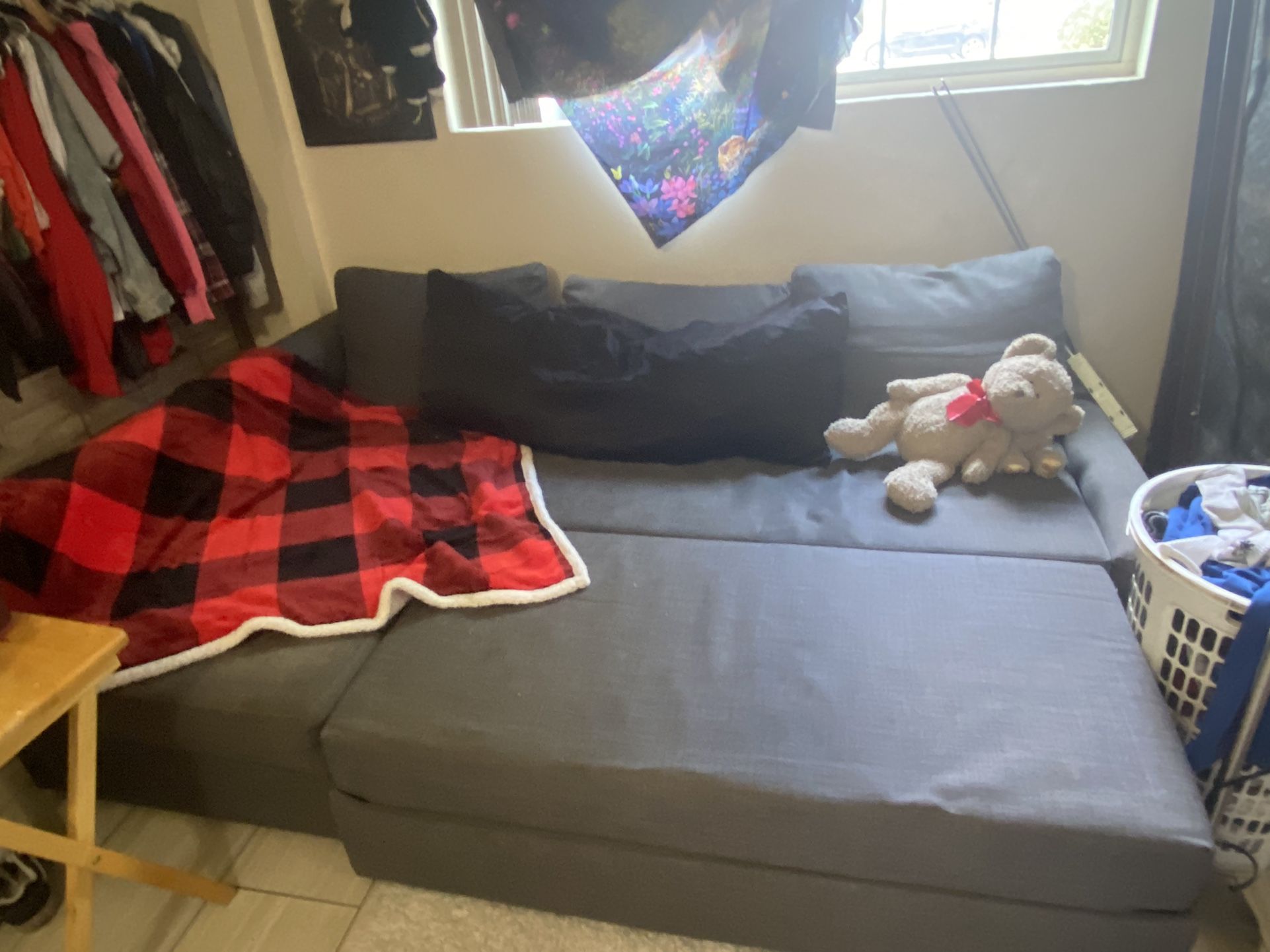 pull out couch