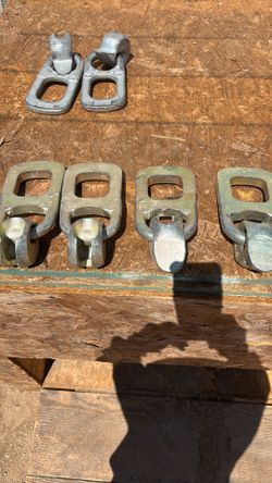 lifting shackles