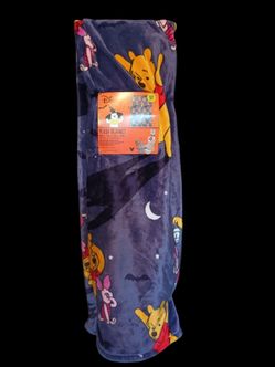 Disney Winnie The Pooh Halloween Throw 50x70in