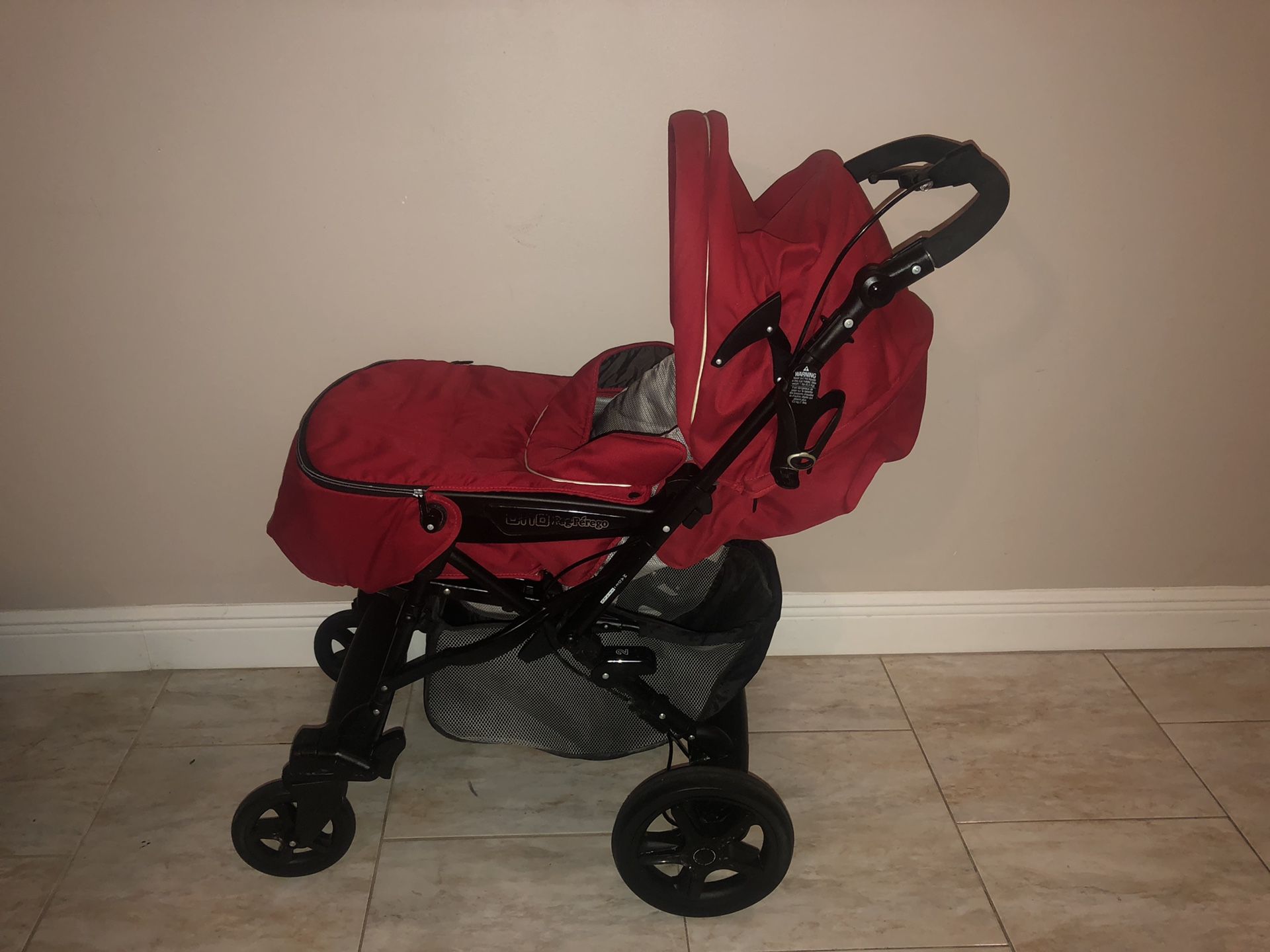 The Peg Perego Uno is one incredible carriage and stroller. When the parent wants to bond with baby, the stroller can be converted to carriage ..