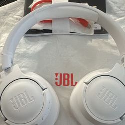  JBL Tune 720BT