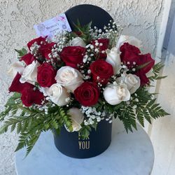 Beautiful Rose Bouquet For Any Special Occasion Birthday Anniversary Graduations Showers Wedding Holidays 