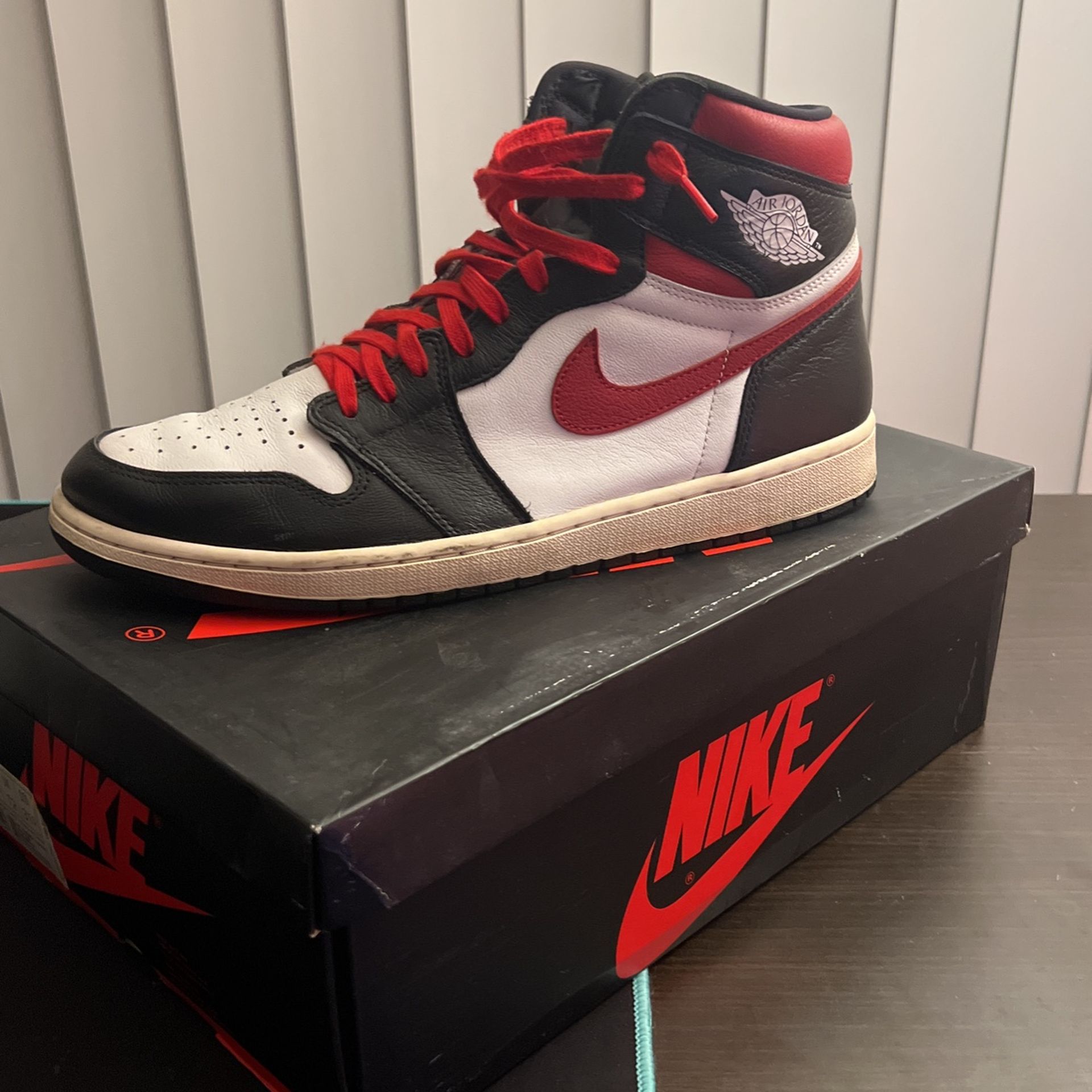 JORDAN 1 size 13