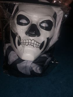 Fortnite- Skull Trooper Costume