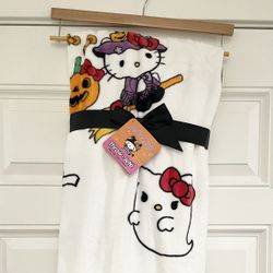 Hello Kitty Halloween Throw Blanket