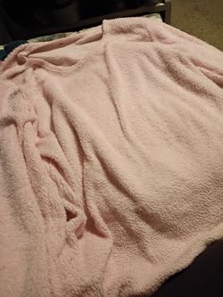 Shirt pink large fuzzy