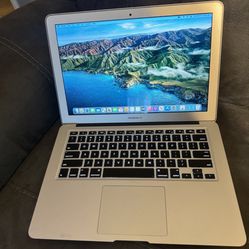 MacBook Air (Early 2014) i7 8 GB 1600 MHz DDR3 Graphics Intel HD Graphics 5000