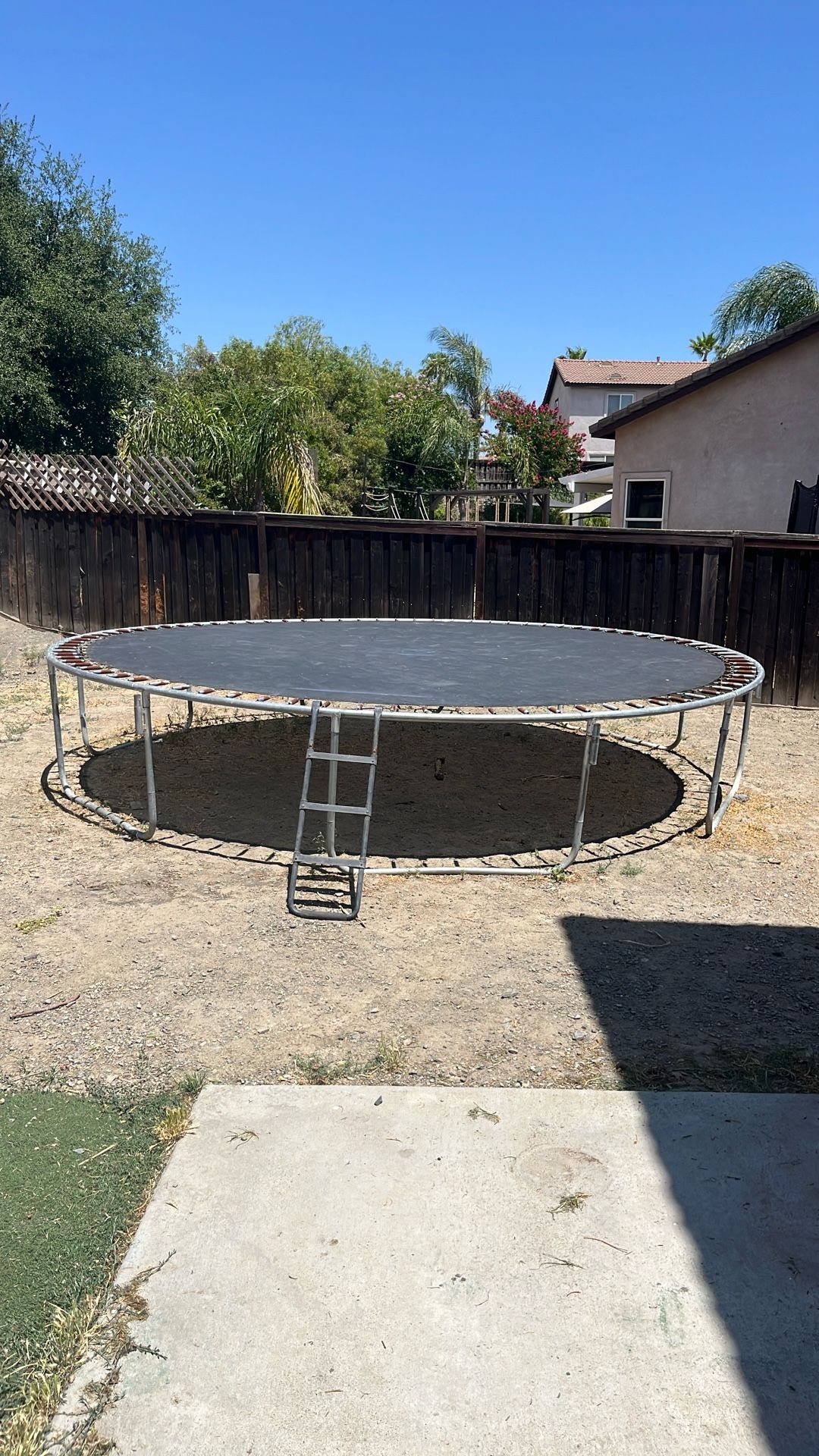 Trampoline