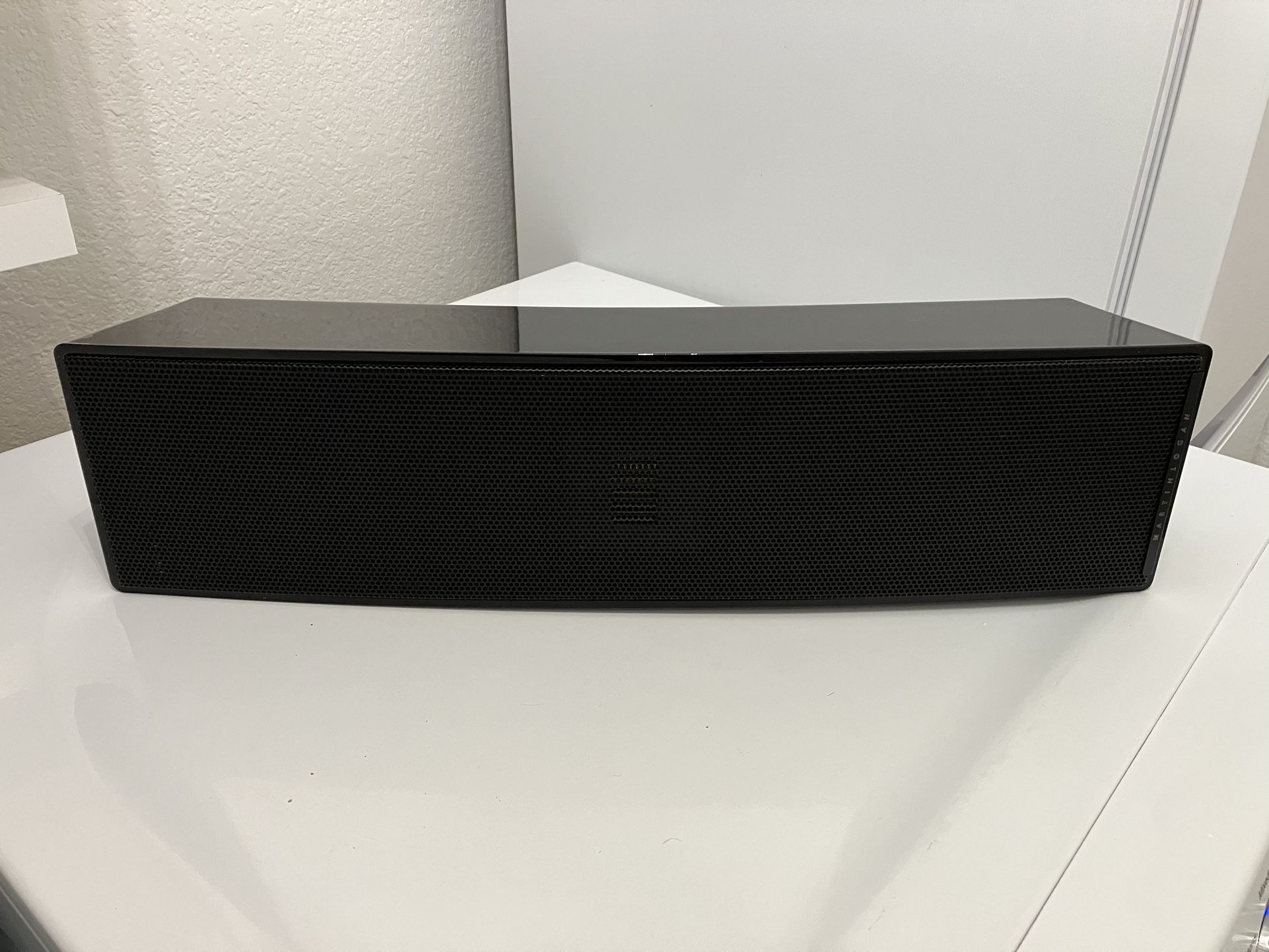 Center Channel Speaker- MartinLogan Motion 8