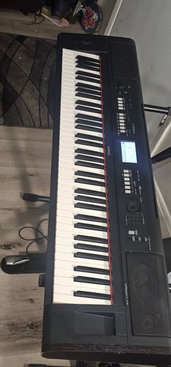 Selling a Yamaha Piaggero NP-V80 Keyboard