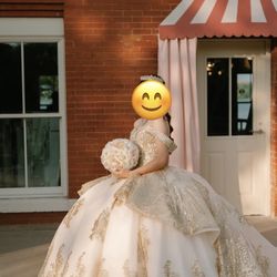 ✨ Quinceañera Dress – Fashion (Made in Mexico) ✨ 💰 $1,250 (originally $2,000)  Absolutely stunning