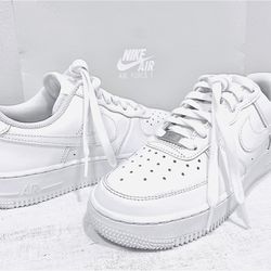 NIKE AIR FORCE ONES UPTOWNS