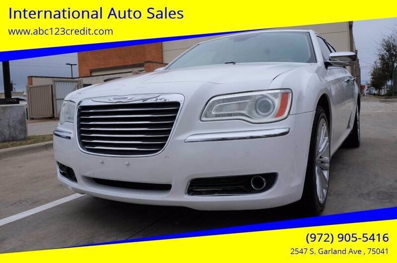 2011 Chrysler 300