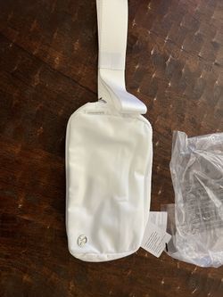 Lulu 🍋 belt bag