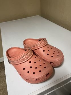 Pink Crocs Women’s Size 8 