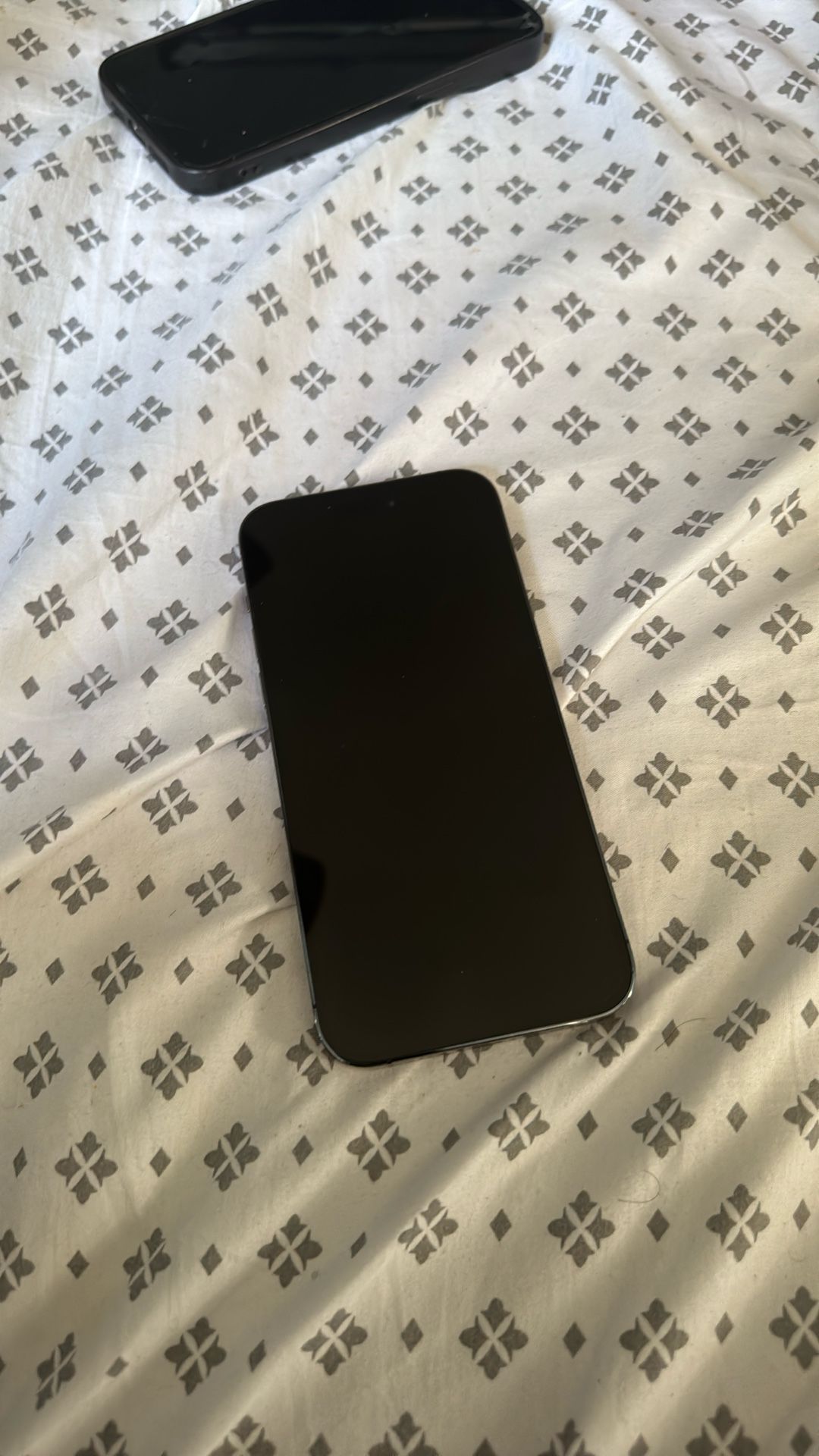 iPhone 14 Pro Max Carrier Locked