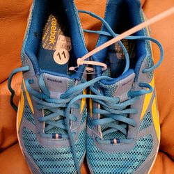 New!! Ladies Reebok Running Shoes. Size 11.